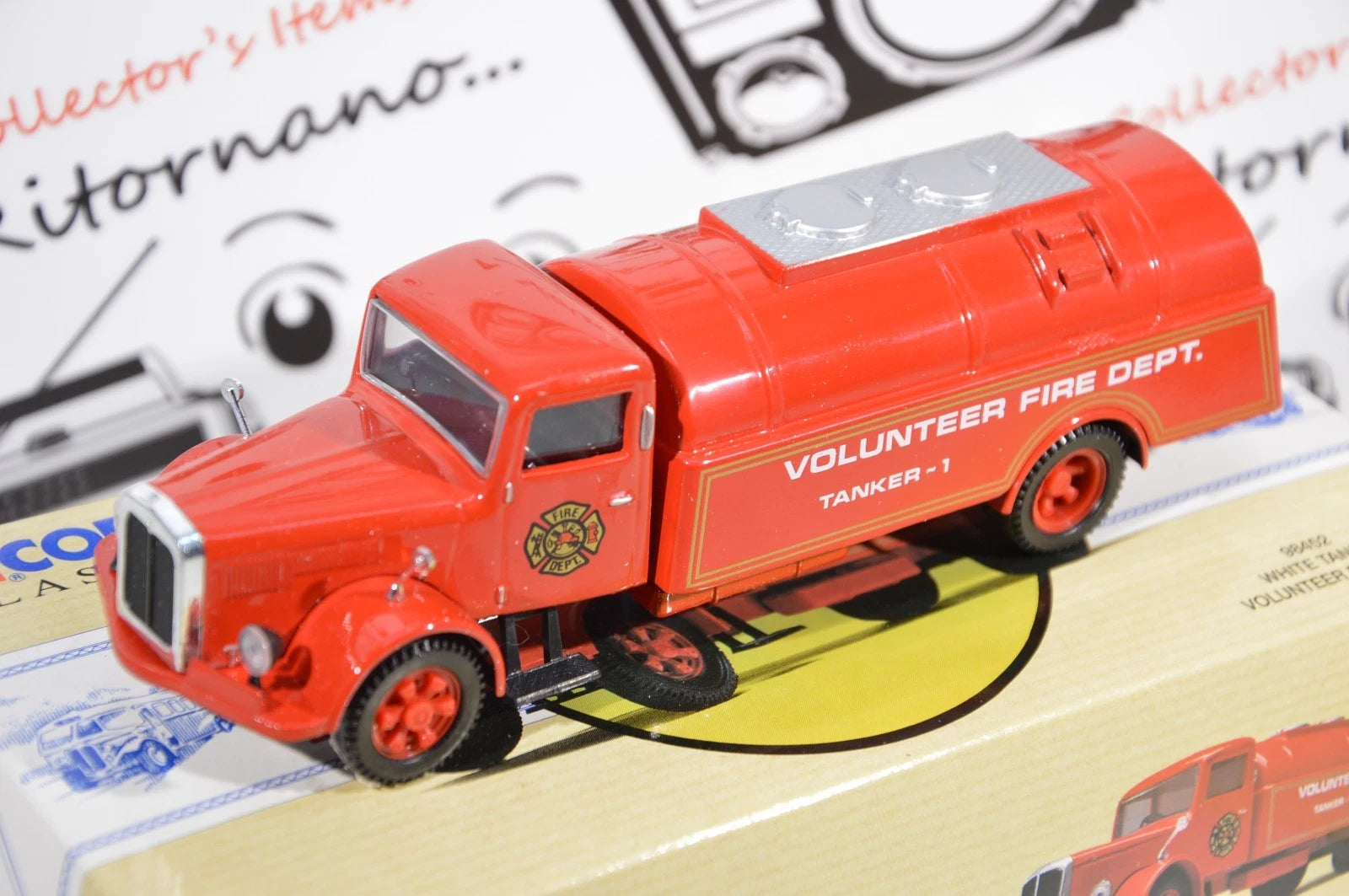 White Tanker Volunteer fire dept Corgi Classics 98452