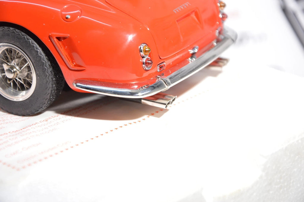 Cmc Ferrari 250 GT Berlinetta passo corto SWB 1961 scala 1:18